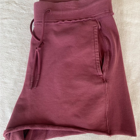 Women's Casual Burgundy Shorts - Picture 6 of 6